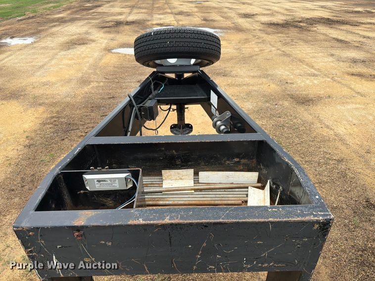 image for item FK4027 2015 Towmaster T-20 equipment trailer