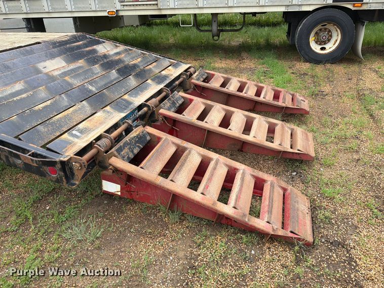 image for item FK4027 2015 Towmaster T-20 equipment trailer