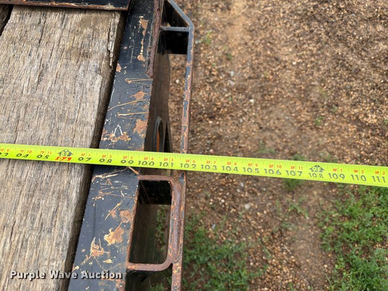 image for item FK4027 2015 Towmaster T-20 equipment trailer