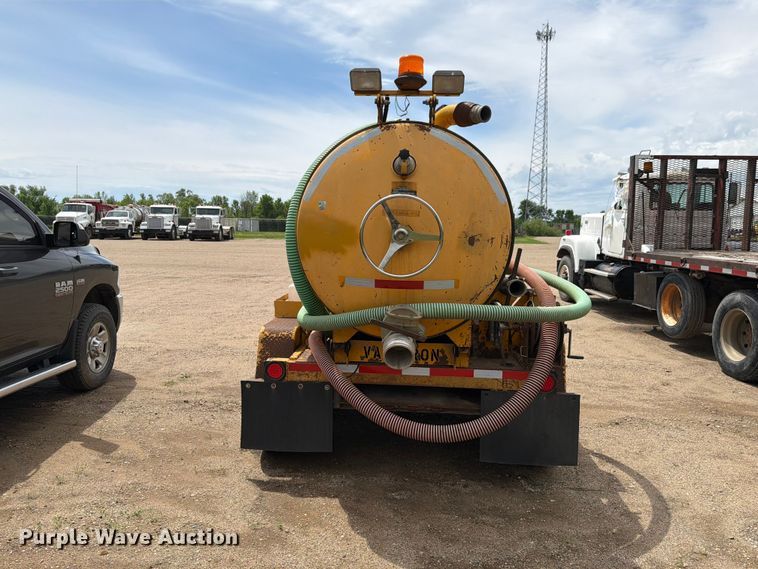 image for item FK4028 Vac-Tron vacuum excavator