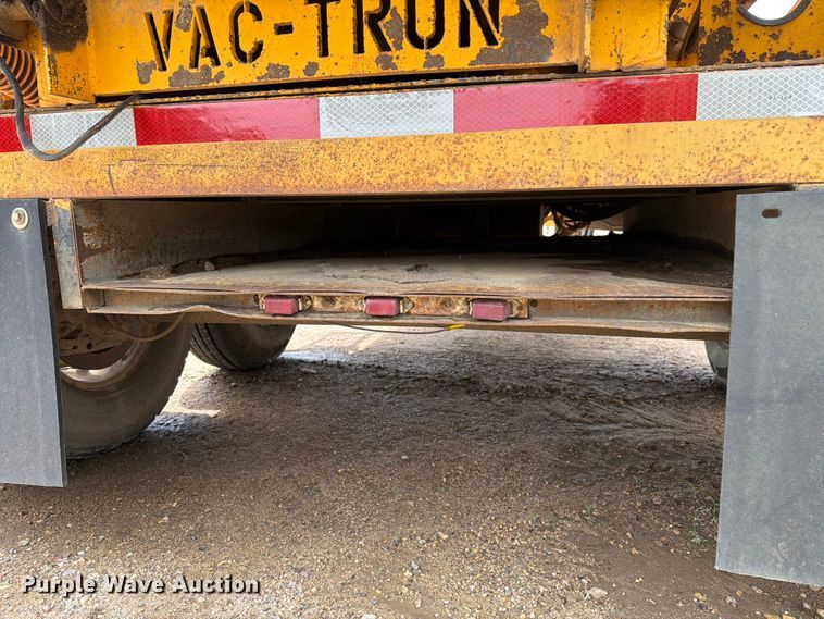 image for item FK4028 Vac-Tron vacuum excavator