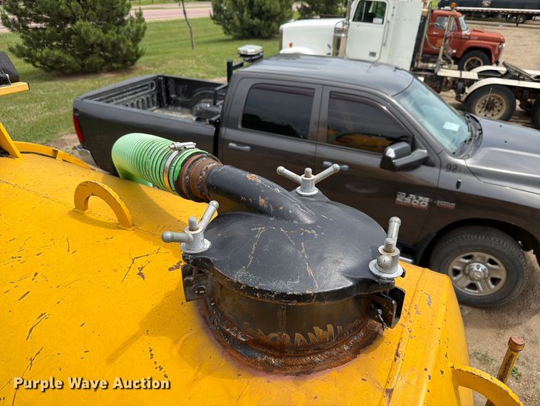 image for item FK4028 Vac-Tron vacuum excavator
