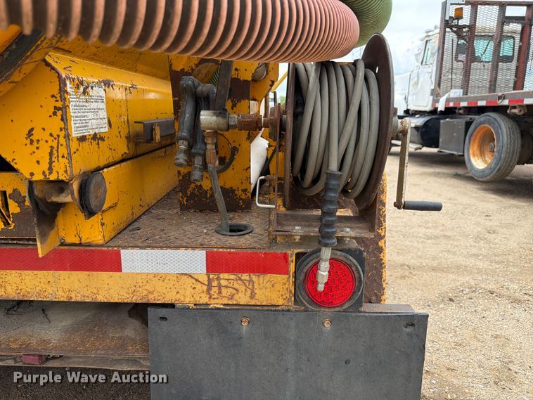 image for item FK4028 Vac-Tron vacuum excavator