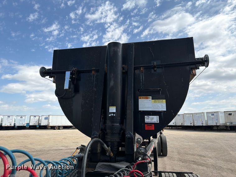 image for item FM7533 1999 Clement RKHL3226 end dump trailer