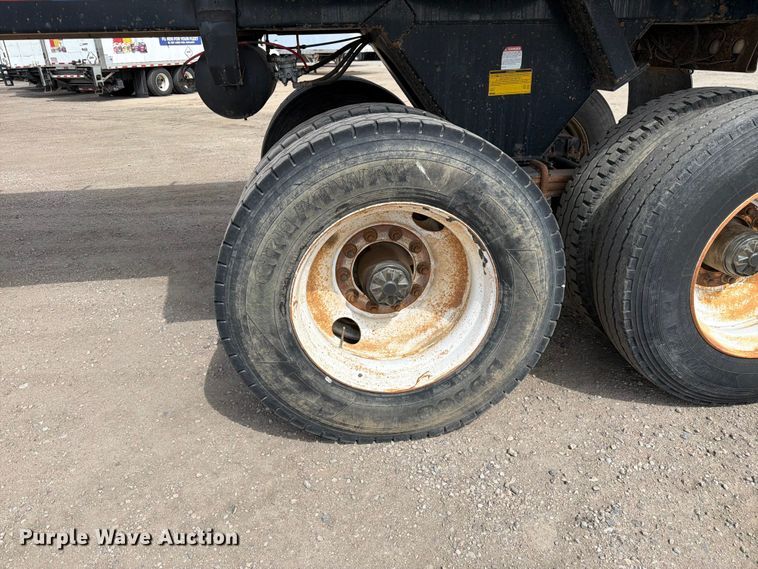 image for item FM7533 1999 Clement RKHL3226 end dump trailer