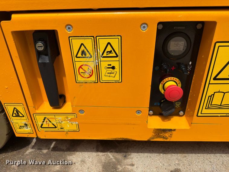 image for item FM7534 2023 JCB S1932EDRV scissor lift