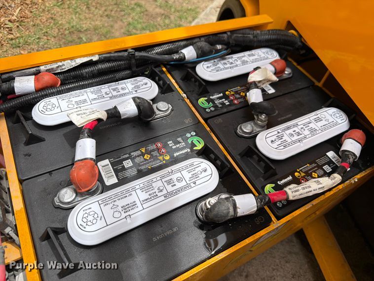 image for item FM7534 2023 JCB S1932EDRV scissor lift