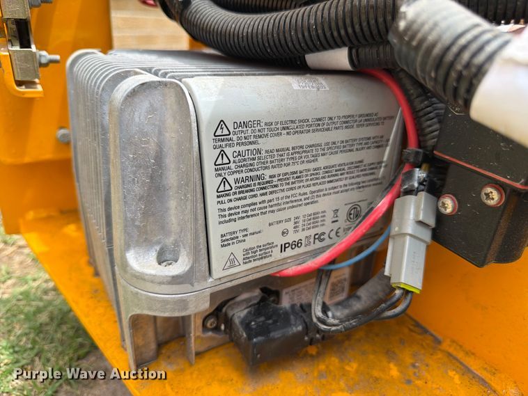 image for item FM7534 2023 JCB S1932EDRV scissor lift