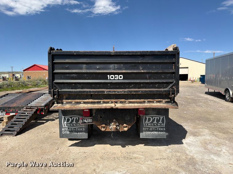 image for item FM7537 2001 Freightliner FL70 dump truck