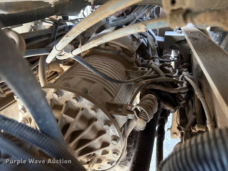 image for item FM7537 2001 Freightliner FL70 dump truck