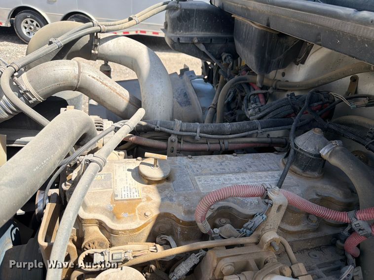 image for item FM7537 2001 Freightliner FL70 dump truck