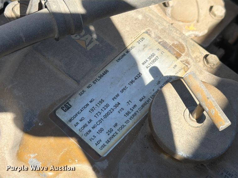 image for item FM7537 2001 Freightliner FL70 dump truck