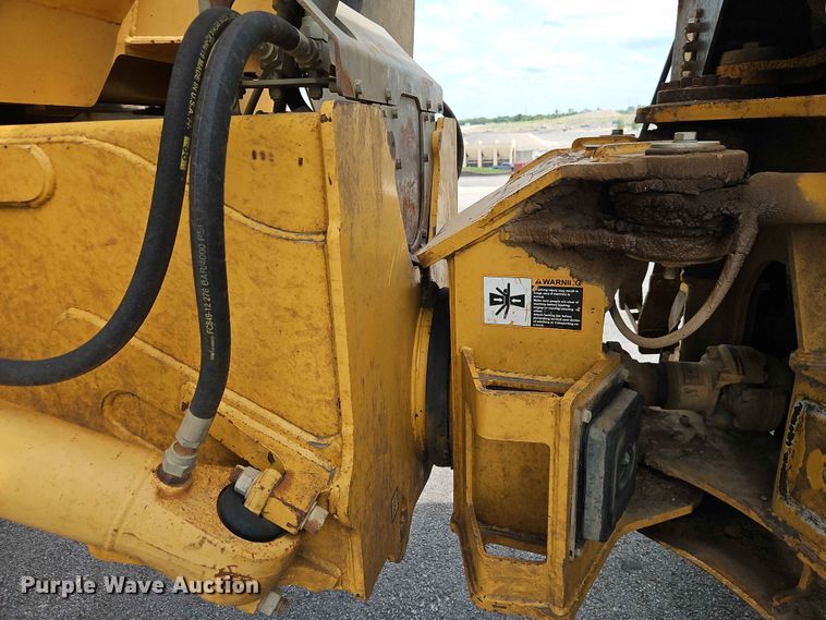 image for item FN5692 2007 John Deere 300D articulated haul truck