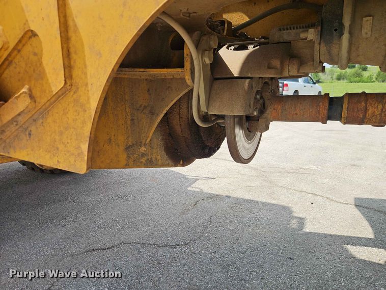 image for item FN5692 2007 John Deere 300D articulated haul truck