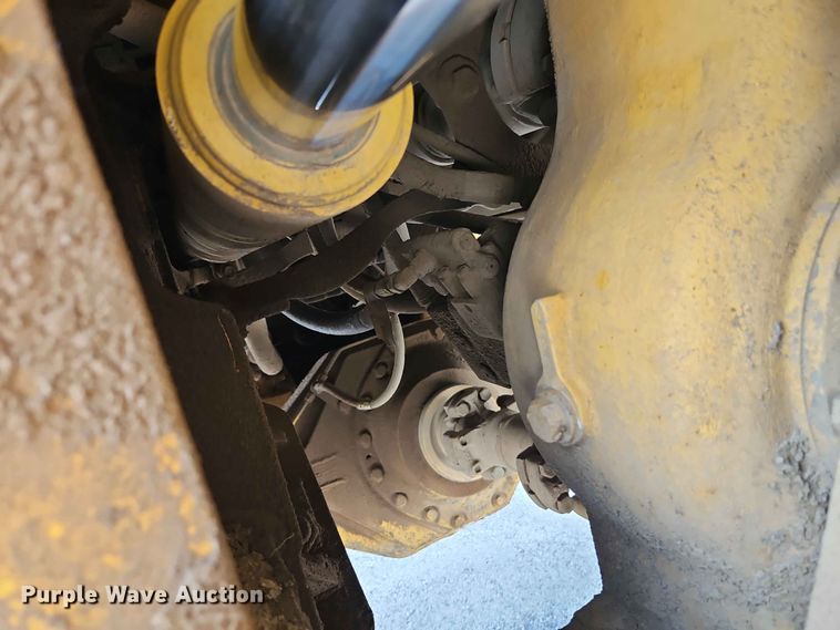 image for item FN5692 2007 John Deere 300D articulated haul truck