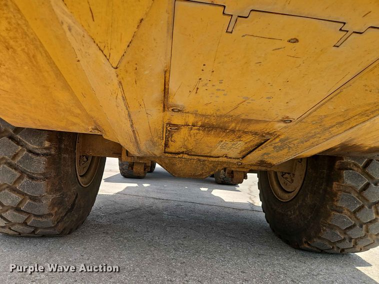 image for item FN5692 2007 John Deere 300D articulated haul truck