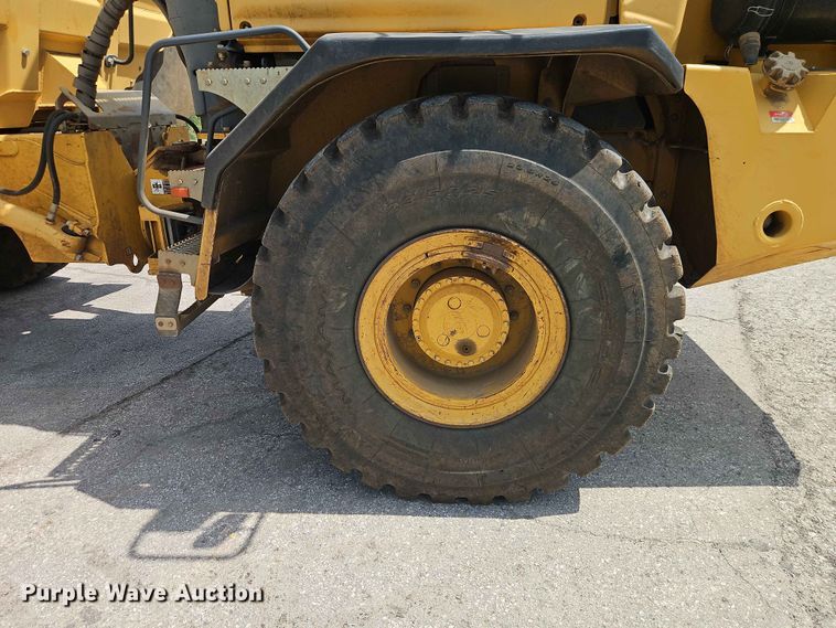 image for item FN5692 2007 John Deere 300D articulated haul truck