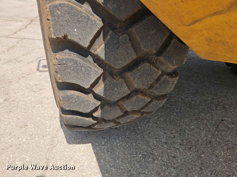 image for item FN5692 2007 John Deere 300D articulated haul truck