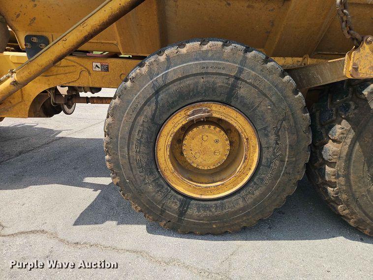 image for item FN5692 2007 John Deere 300D articulated haul truck