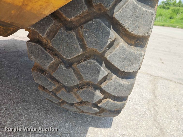 image for item FN5692 2007 John Deere 300D articulated haul truck