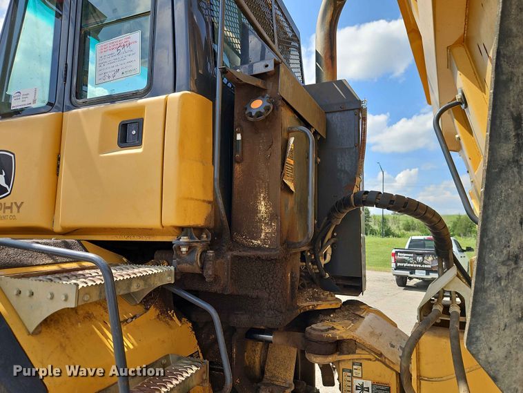 image for item FN5693 2015 John Deere 300D Series II articulated haul truck