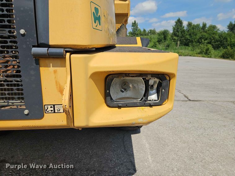 image for item FN5693 2015 John Deere 300D Series II articulated haul truck