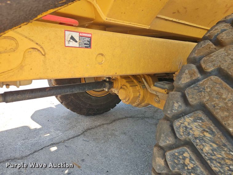 image for item FN5693 2015 John Deere 300D Series II articulated haul truck