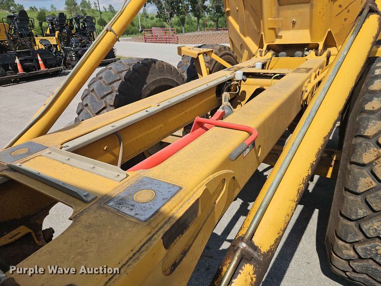 image for item FN5693 2015 John Deere 300D Series II articulated haul truck