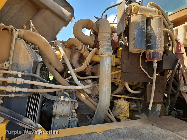 image for item FN5693 2015 John Deere 300D Series II articulated haul truck
