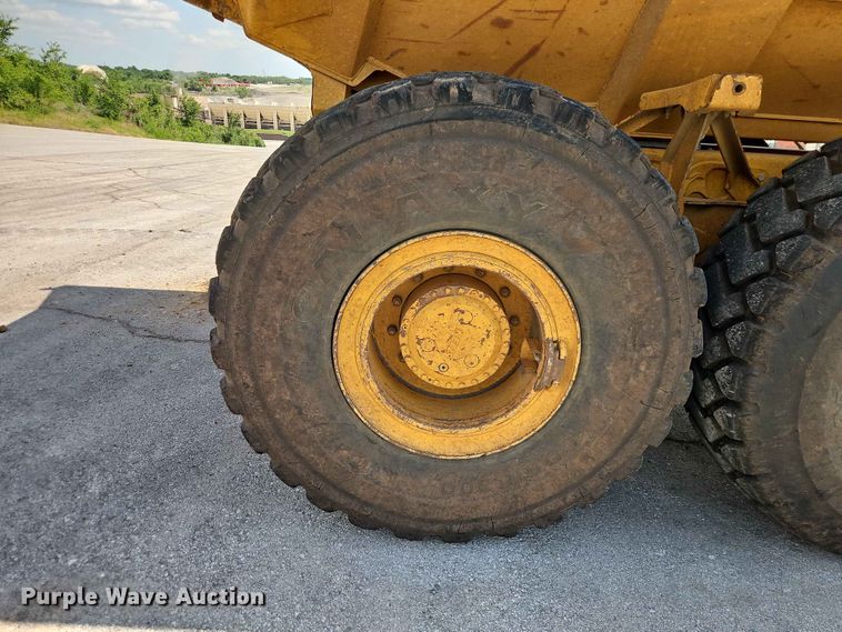 image for item FN5693 2015 John Deere 300D Series II articulated haul truck