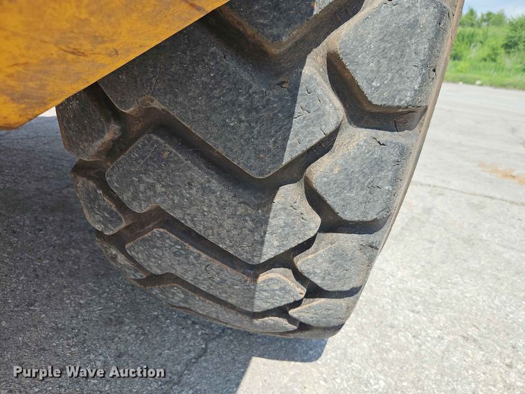 image for item FN5693 2015 John Deere 300D Series II articulated haul truck