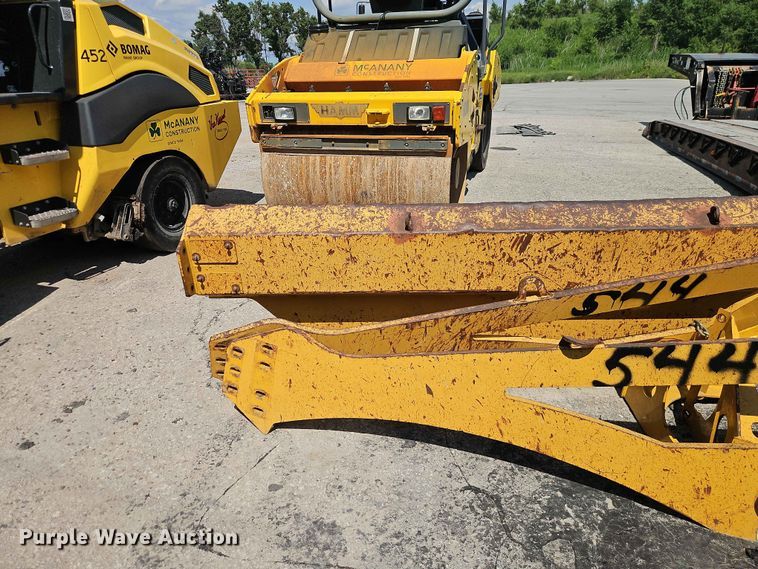 image for item FN5693 2015 John Deere 300D Series II articulated haul truck