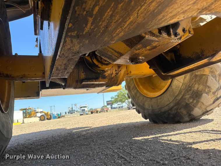 image for item NA9366 2005 Caterpillar 930G Wheel loader
