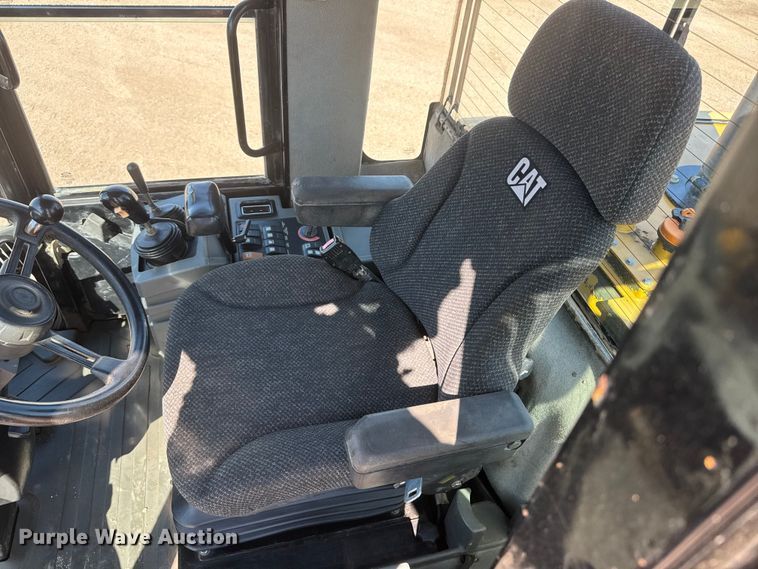 image for item NA9366 2005 Caterpillar 930G Wheel loader