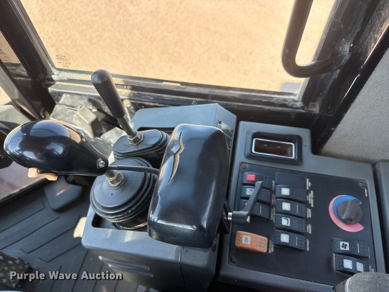 image for item NA9366 2005 Caterpillar 930G Wheel loader
