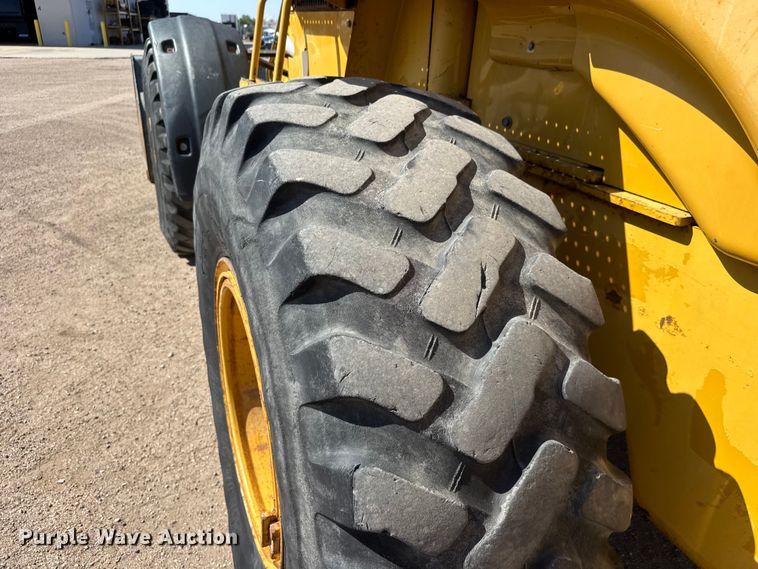 image for item NA9366 2005 Caterpillar 930G Wheel loader
