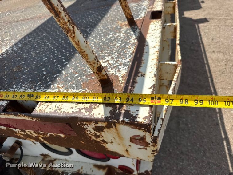 image for item NA9367 2001 Freightliner FL70 bucket truck