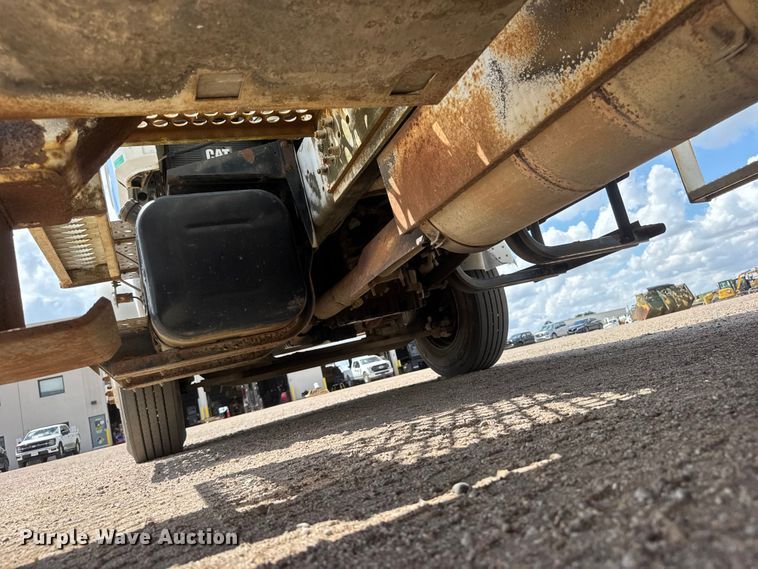 image for item NA9367 2001 Freightliner FL70 bucket truck