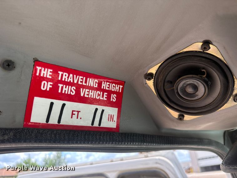 image for item NA9367 2001 Freightliner FL70 bucket truck