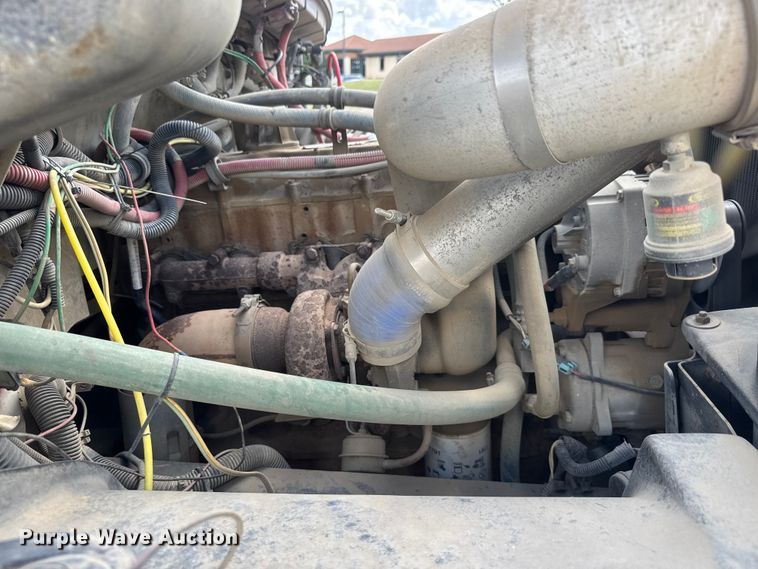 image for item NA9367 2001 Freightliner FL70 bucket truck