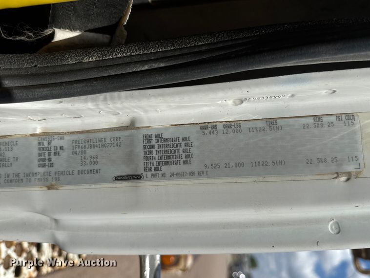 image for item NA9367 2001 Freightliner FL70 bucket truck