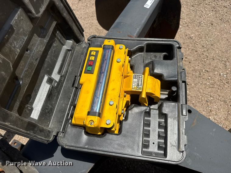 image for item NA9369 Bobcat skid steer box blade