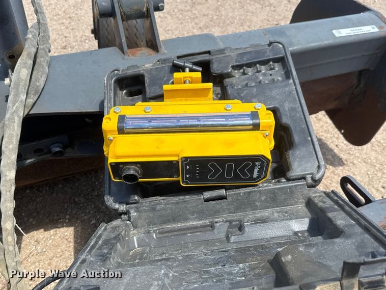 image for item NA9369 Bobcat skid steer box blade