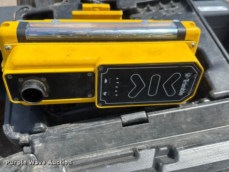 image for item NA9369 Bobcat skid steer box blade