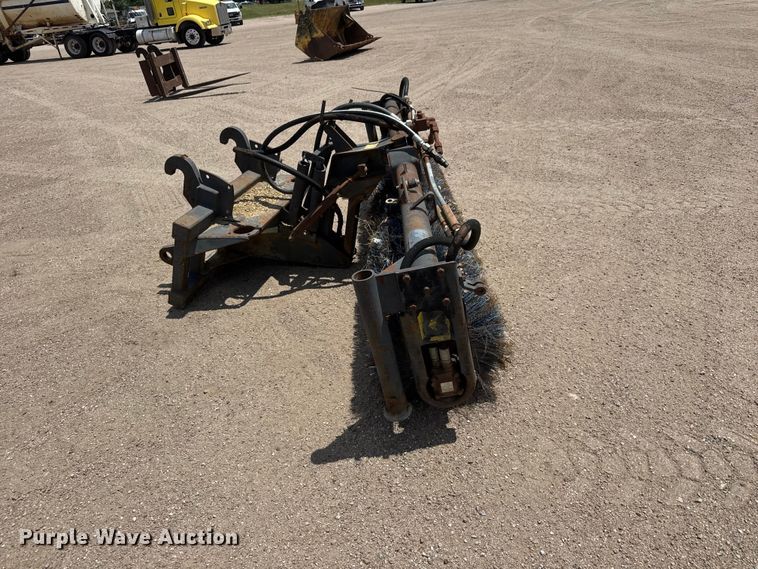 image for item NA9370 Holms SBHL250 wheel loader broom