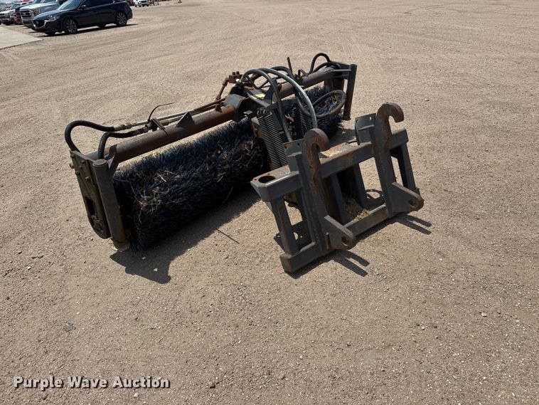 image for item NA9370 Holms SBHL250 wheel loader broom