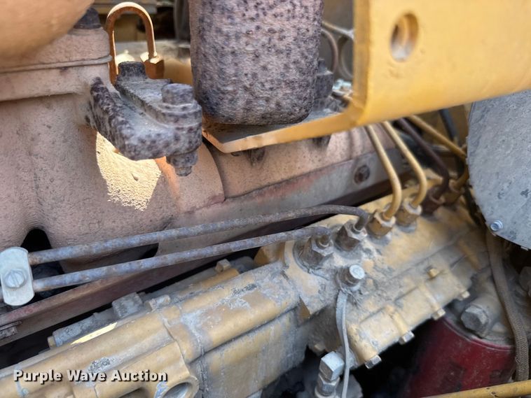 image for item NA9375 2000 Caterpillar D7R dozer