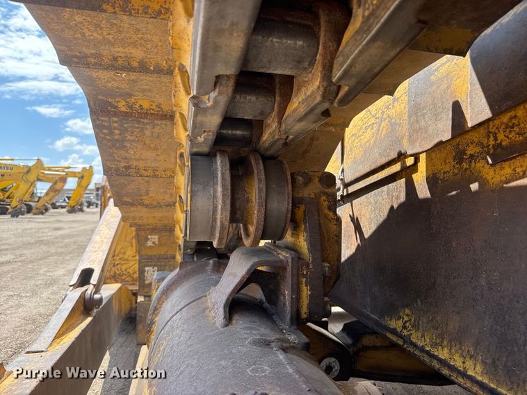 image for item NA9375 2000 Caterpillar D7R dozer