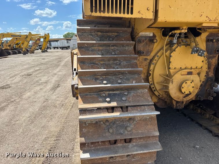image for item NA9375 2000 Caterpillar D7R dozer