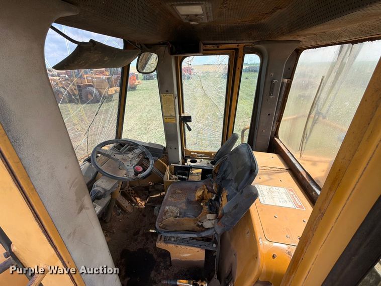image for item NA9395 1988 Fiat-Allis R15B wheel loader